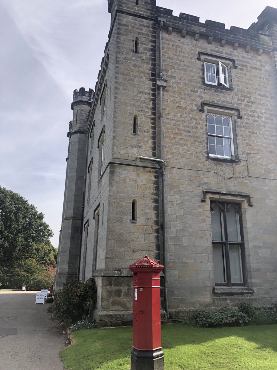 A castle connection with this one ⁦@letterappsoc⁩ Chiddingstone Castle in Kent #postboxsaturday