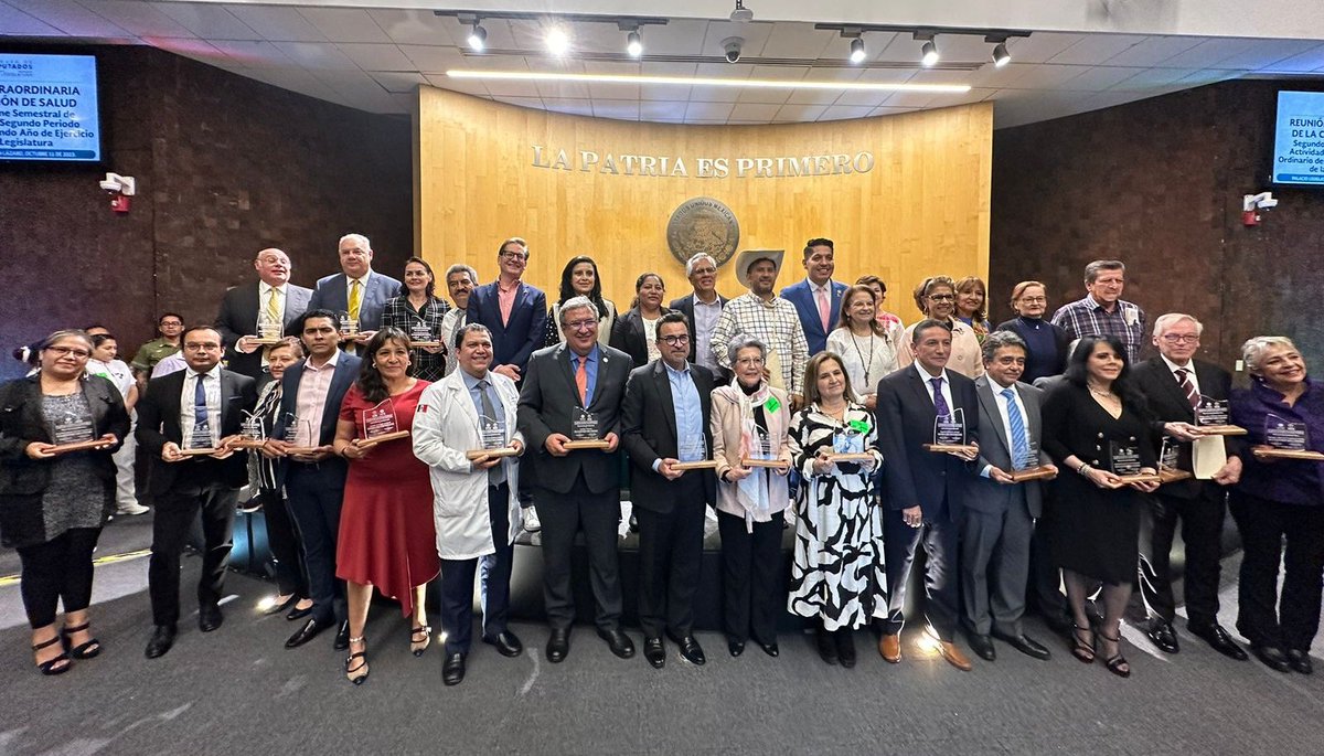 Felicito a todas las organizaciones, personal de salud y ciudadanos comprometidos que colaboran de manera positiva para mejorar nuestro trabajo en la comisión de salud. 👏🏻⚕️

Durante nuestro informe, se reconoció la labor invaluable que realizan y que es fundamental para
