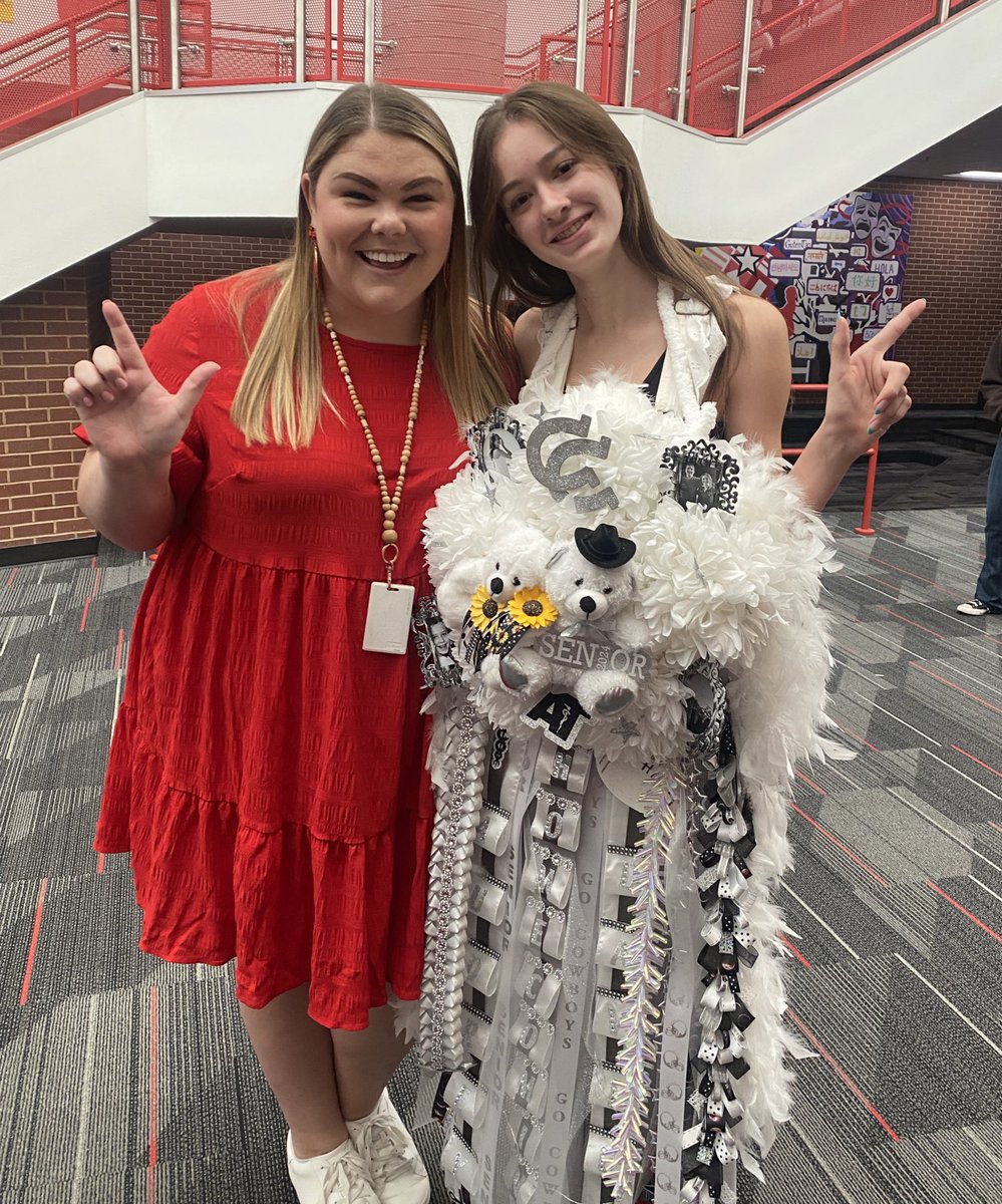 Homecoming in Coppell just hits different! Love all the traditions and seeing my students alive with school spirit! #CHSEmbraceTheJourney #CFND