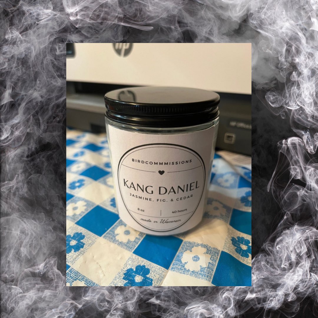 kpopeventswi's tweet photo. Jessi is the owner of BirdCommissions. He makes candles, binds books, and designs notebooks for various fandoms.
BirdCommissions currently offers K-Pop candles for these groups: BTS, TXT, ATEEZ, BLACKPINK, &amp; Stray Kids. 
#cupsleevekpop #cupsleeveevent #ateez #atiny #ateezwts https://t.co/x2Fr5tLWKf