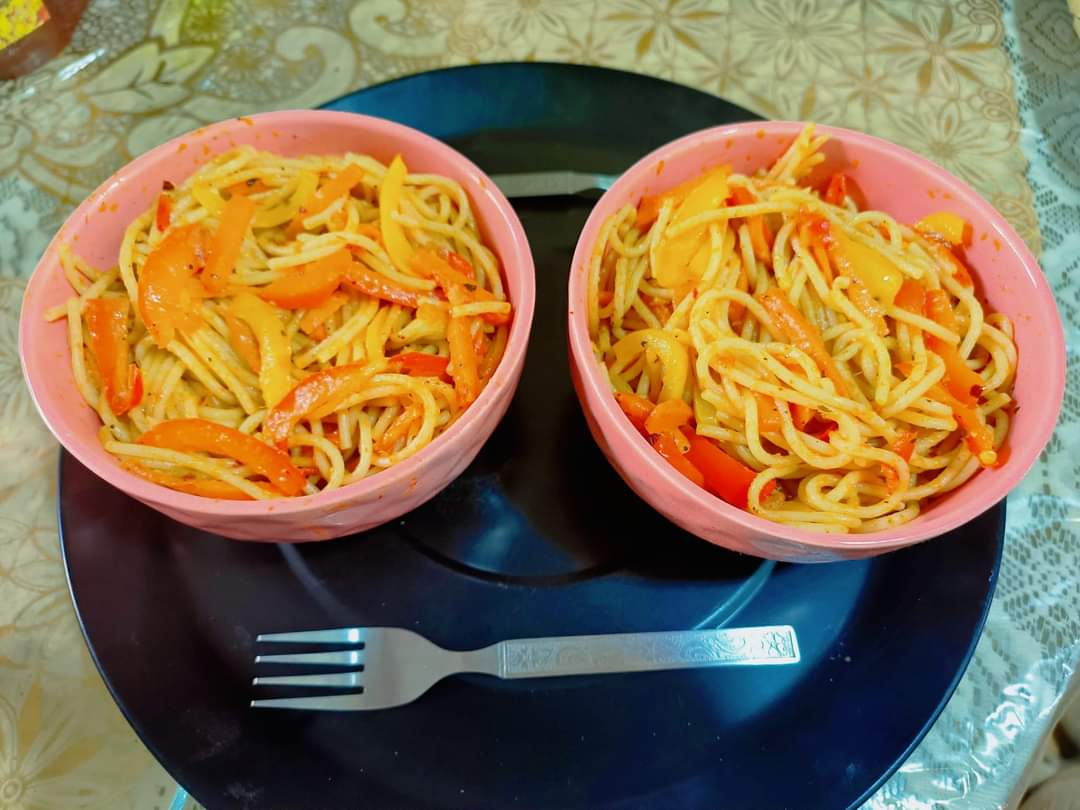 Breakfast anyone?
#breakfast #breakfastrecipes #breakfastideas #spaghetti #wheatflour #eathealthy #veggies #Cooking #SaturdayMorning