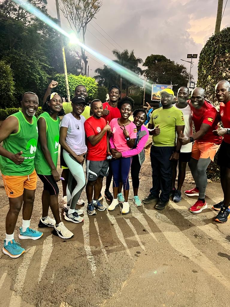 wekesa_amos's tweet photo. After our 10kms, at 6am we joined ⁦@FastnFurious40⁩ which starts at Kampala club.

To be a member, simply run twice 6am every Saturday at Kampala club.

Start your new years fitness goals now or this month! https://t.co/39Xamw4lu9