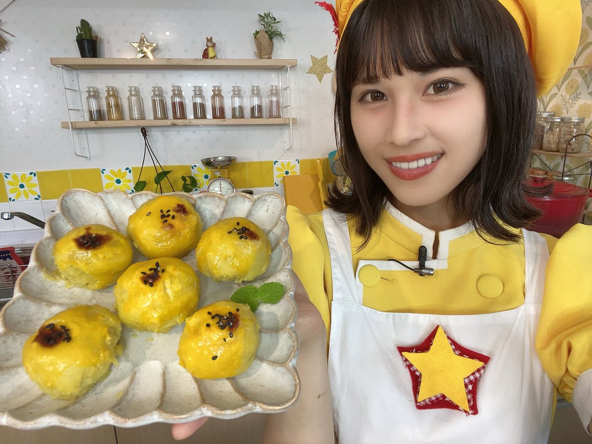 twinkle_hoshimi's tweet photo. ✨✨✨✨

とぅいん⭐️
さつまいも🍠がおいしい季節😋
今年もほくほくで甘くておいしいよ！

焼き芋は炊飯器で炊くだけで簡単に作れちゃうよ❗️😍焼き芋から作るスイートポテトも最高♩旬のおいしいさつまいもで秋を堪能しちゃおう〜😆🍂🍃

▶︎ https://t.co/6VdXAQ6ZqY

✨✨✨✨
#さつまいもレシピ https://t.co/lHaYbE09hc