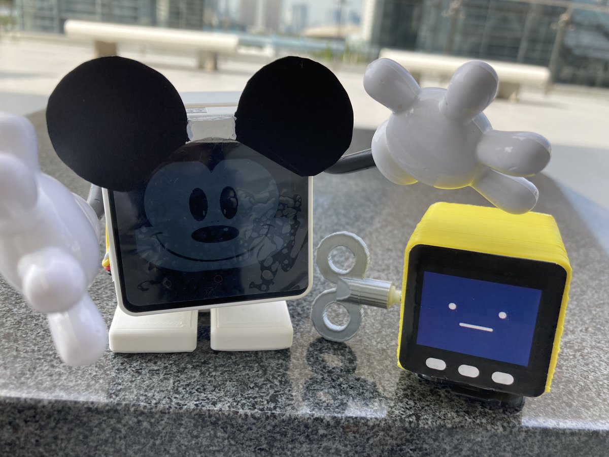 Kkun3's tweet photo. ビックサイトで、お友達もできました！

#MFTokyo2023
#MakerFaireTokyo2023
#スタックチャン
#ｽﾀｯｸﾁｬﾝ
#M5stack
#ｾﾞﾝﾏｲﾁｬﾝ https://t.co/zVQRkaNQoC