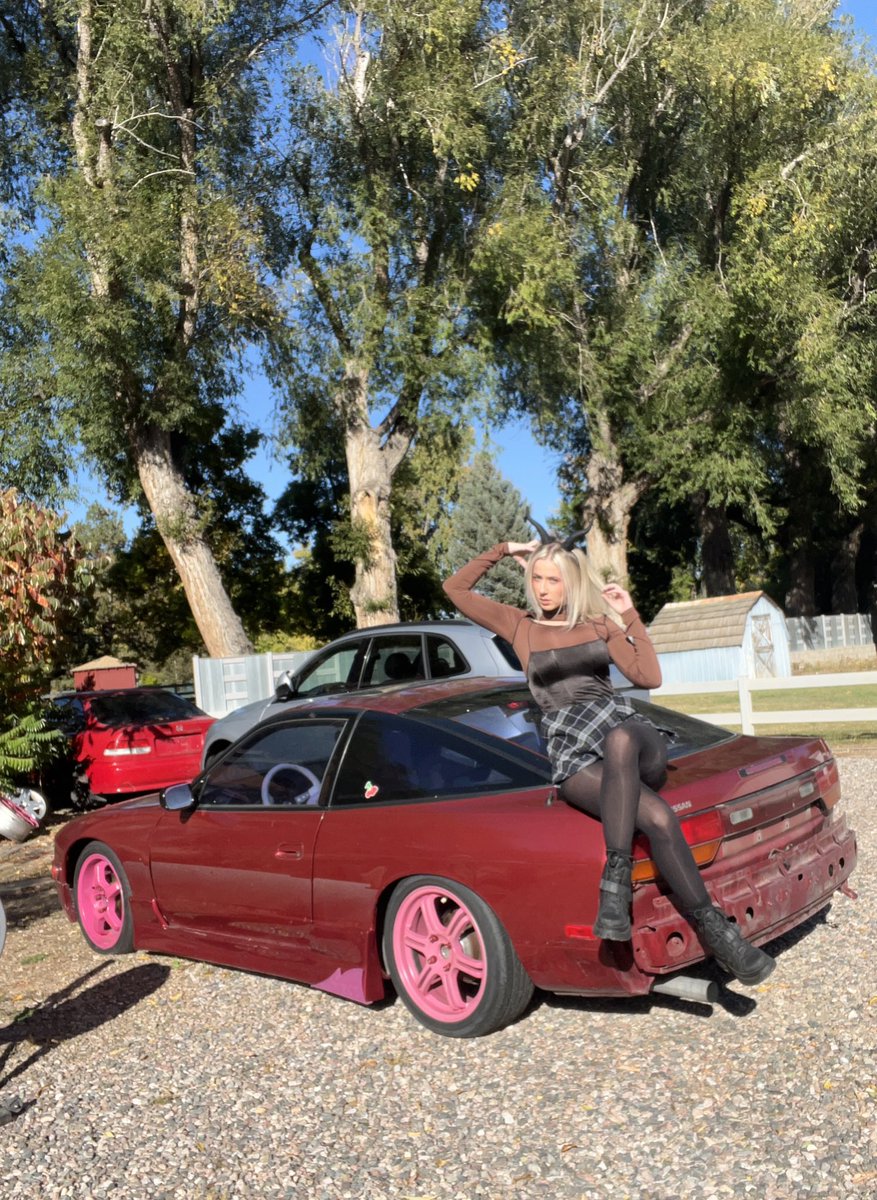 turbomads's tweet photo. once i put my wing on i wont be able to do this 
hatch!!!!!! https://t.co/DzIsaUzvGX