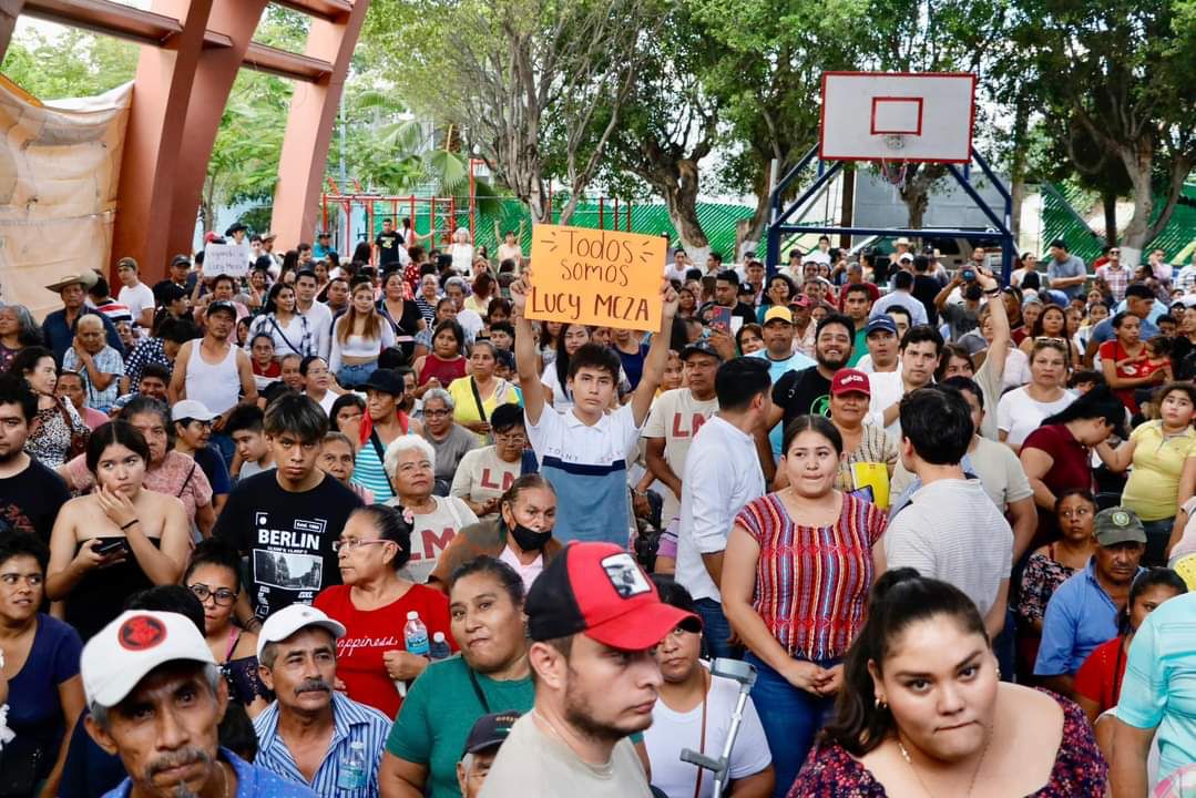 jaip268's tweet photo. #MorelosIndignado No pudieron ganarle democráticamente a #LucyMeza, a ella, le tuvieron miedo y no la dejaron participar. Las imposiciones siempre fracasan. ¡Todos estamos con Lucy! https://t.co/bw7wyapN3l