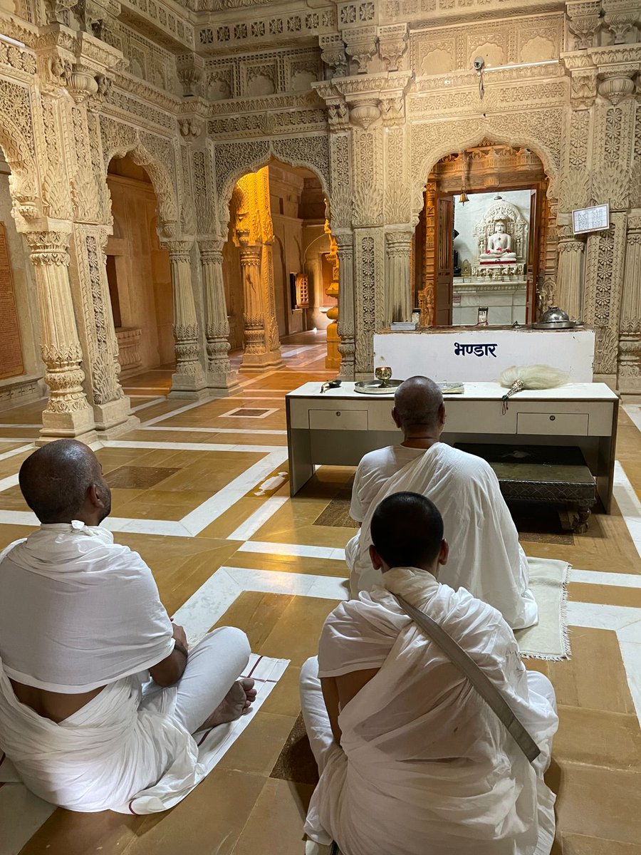 satyasadhnanal's tweet photo. #SatyaSadhna : Day - 2 Amarsagar Jain Mandir , Glimpse of Jaisalmer Tour as of 08.10.2023.
#Khatargach #jain #travel #travelling #journey #trith #tirthyatra #yatra #india #meditation #yati #yatini #guru #gurudev #jain #jainism #jaindharm #jainupdates #jainreligion #dharm https://t.co/sK4CX0jyEY