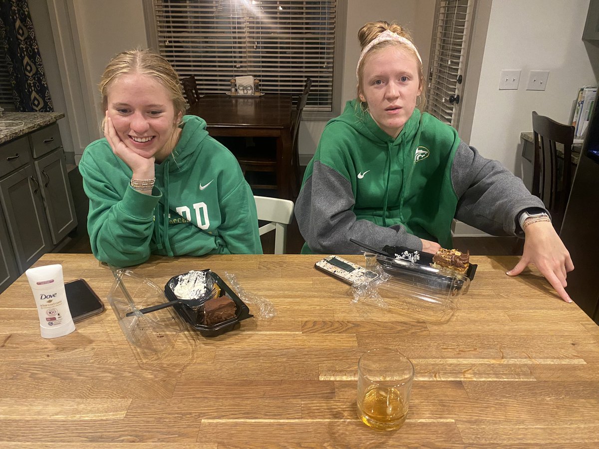 Ctaylor0780's tweet photo. I could not be prouder of two young ladies! They work hard for their team, no matter the task! And then they celebrate with excellent cheesecake and other stuff when things don’t go their way. I’m proud of you, babies. #raiderthat @BufordHS @BufordWolvesDen https://t.co/S30tVnwXXu