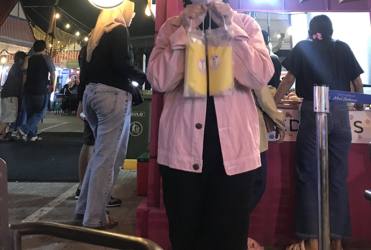 Nurhalimaima08's tweet photo. Dia minumnya https://t.co/BblWJ21M6w