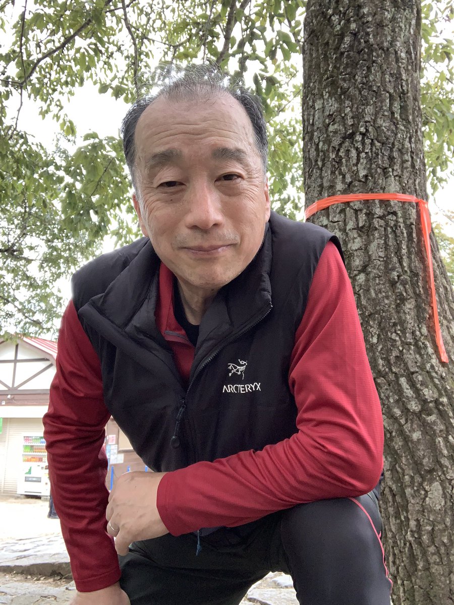 NaoyaAkai's tweet photo. 体育の日も終わっていつの間にか10月も中旬🍂　食欲の秋、スポーツの秋、読書の秋、物思いの秋、メランコリーな秋・•• いろいろあるけど今の僕には歩数稼ぎの秋🏃‍♂️ 荻窪まで帰ったら15,000歩くらいいってるかなぁ🧮　富士山も見えて爽やかな高尾山でしたー💕

#高尾山
#富士山
#爽やかな秋 https://t.co/IZH46lqin9