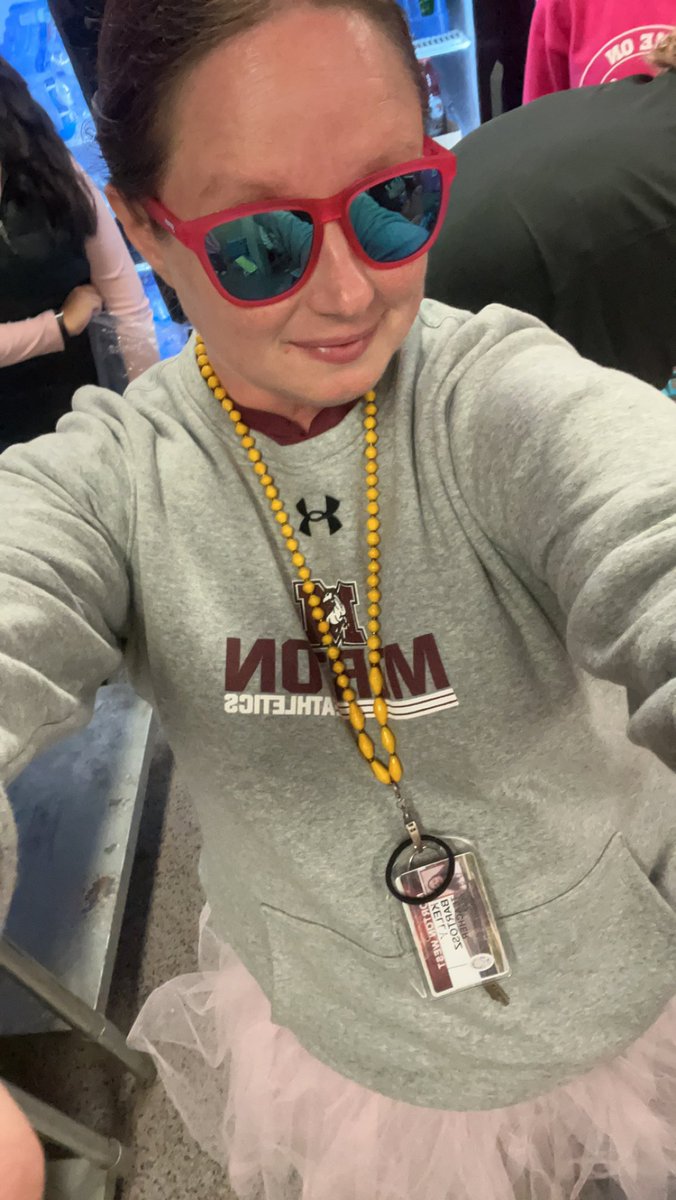 Girls and Boys Swimming is working football concessions all decked out in pink for Breast Cancer Awareness 💕come see us!! #MortonPride <a href="/MortonAthletics/">Morton Athletics</a> <a href="/Morton201/">Morton 201</a> <a href="/KristyCavanaugh/">Kristy Cavanaugh</a> <a href="/JoshMcmaho/">Josh McMahon</a>