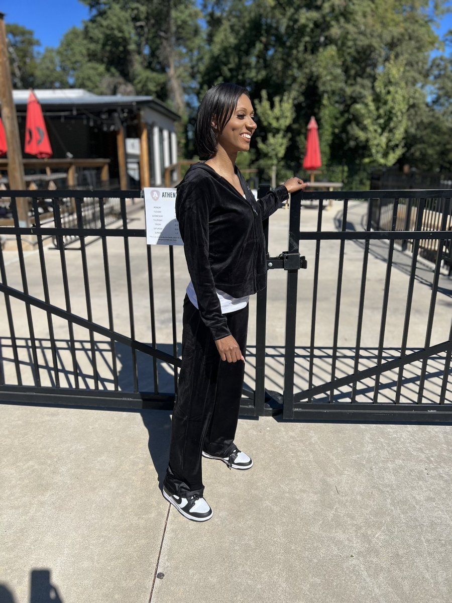 MorganWilbon's tweet image. I pop out occasionally 💅🏾