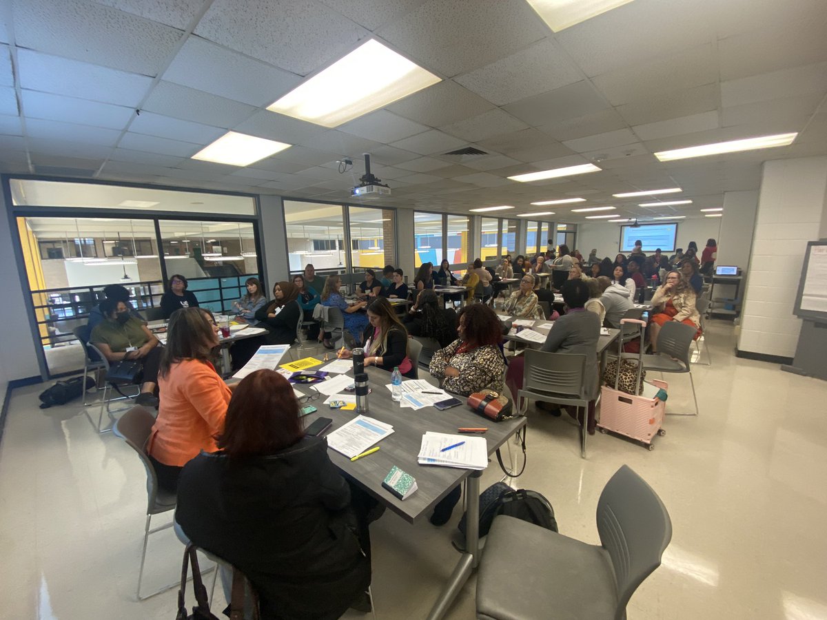 TheSavoryMethod's tweet photo. Back to Back PD days🤩 1st leading, then receiving. October’s @HISDSPED Dept. Chair was was filled with cross-departmental collaborations✨and Day 1 of the @Region4ESC AEL training was both informative and engaging 💙#SpedLeader #LearnerForLife #BuildingCapacity https://t.co/e9kf3rsaGy