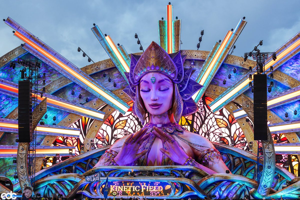 ¡Pronto estaremos brillando intensamente con #kineticAWAKENING! ✨🤯⚡❤️

🎟️ en bit.ly/EDC24_OF