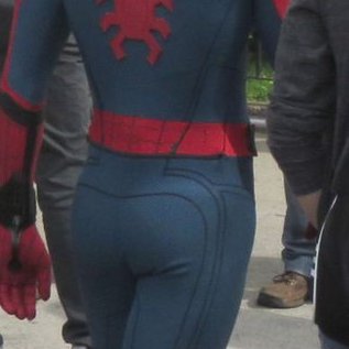 heroesbutt's tweet photo. tom holland as spider-man https://t.co/ay2XApzGmv