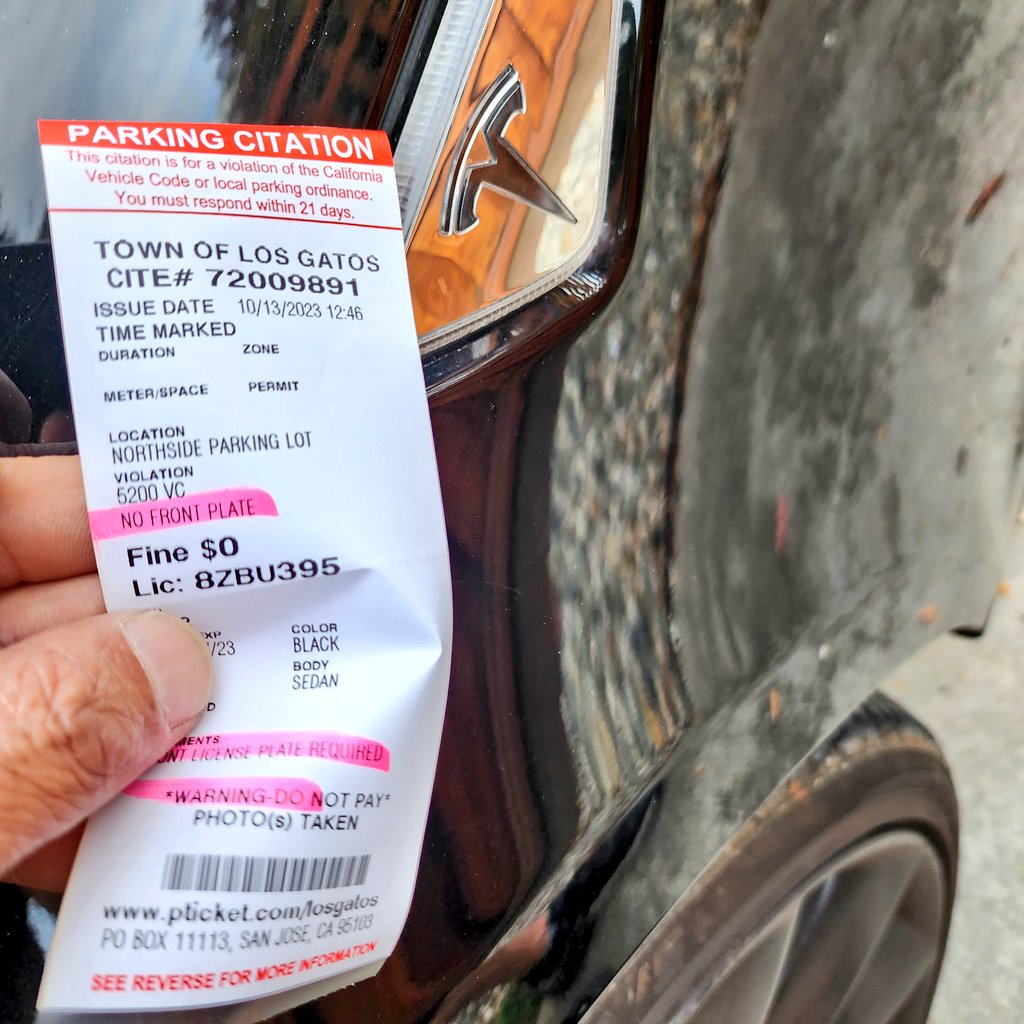 FrontEndTech's tweet image. Ticketed while #supercharging my #tesla #p85plus for no front license plate. He let me go with a warning, cause I was nice 😎 The other 27 Teslas sans front plates weren't so lucky. @losgatospd #elonlove #robotswilltakeoversoon
