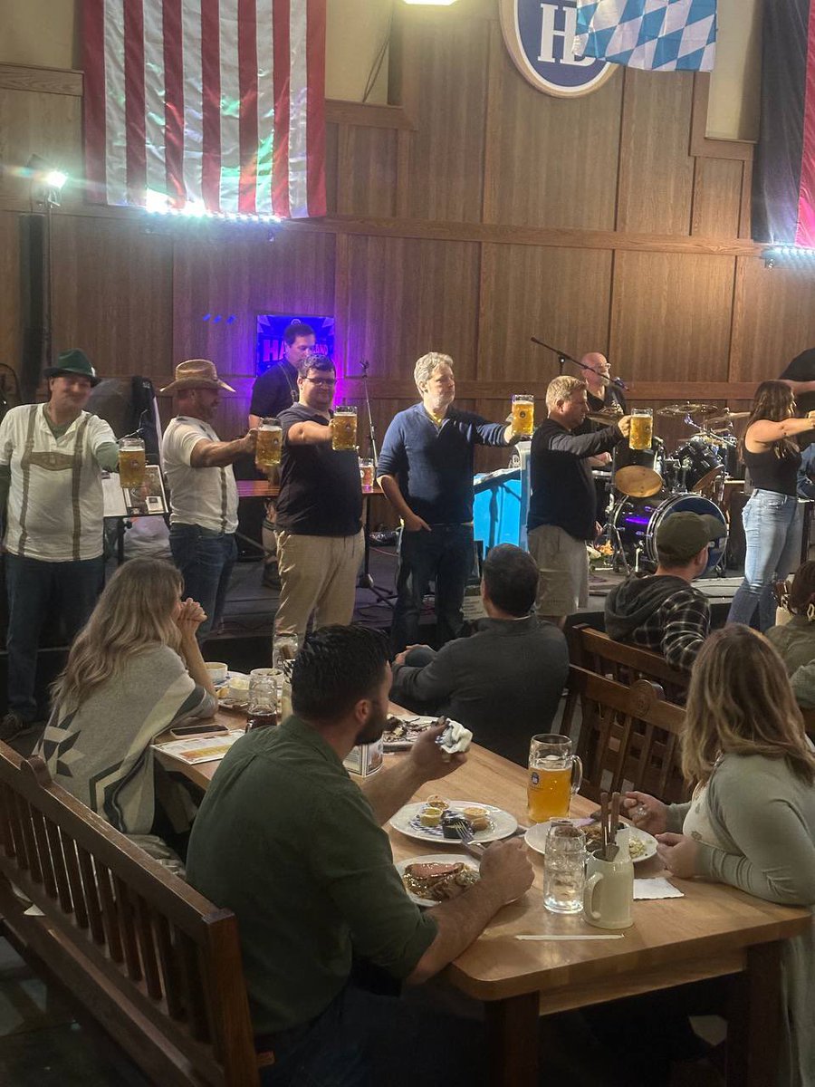 RBCurlingTeam's tweet photo. Team building at a German bierhaus in Buffalo. https://t.co/dgxMENop6u