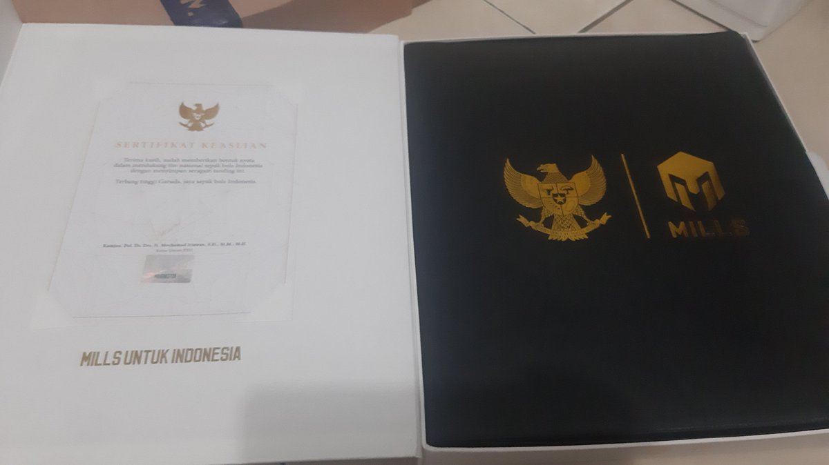 windimaldini's tweet photo. Timnas INA away PI + box bnwt 2XL (76x56) 600k
Minat wa 081323919916
Bisa tokped
@Jerseyforum @jerseysneil 
@JerseyLigina 
#jersey4sale https://t.co/MdOtSp2uRF