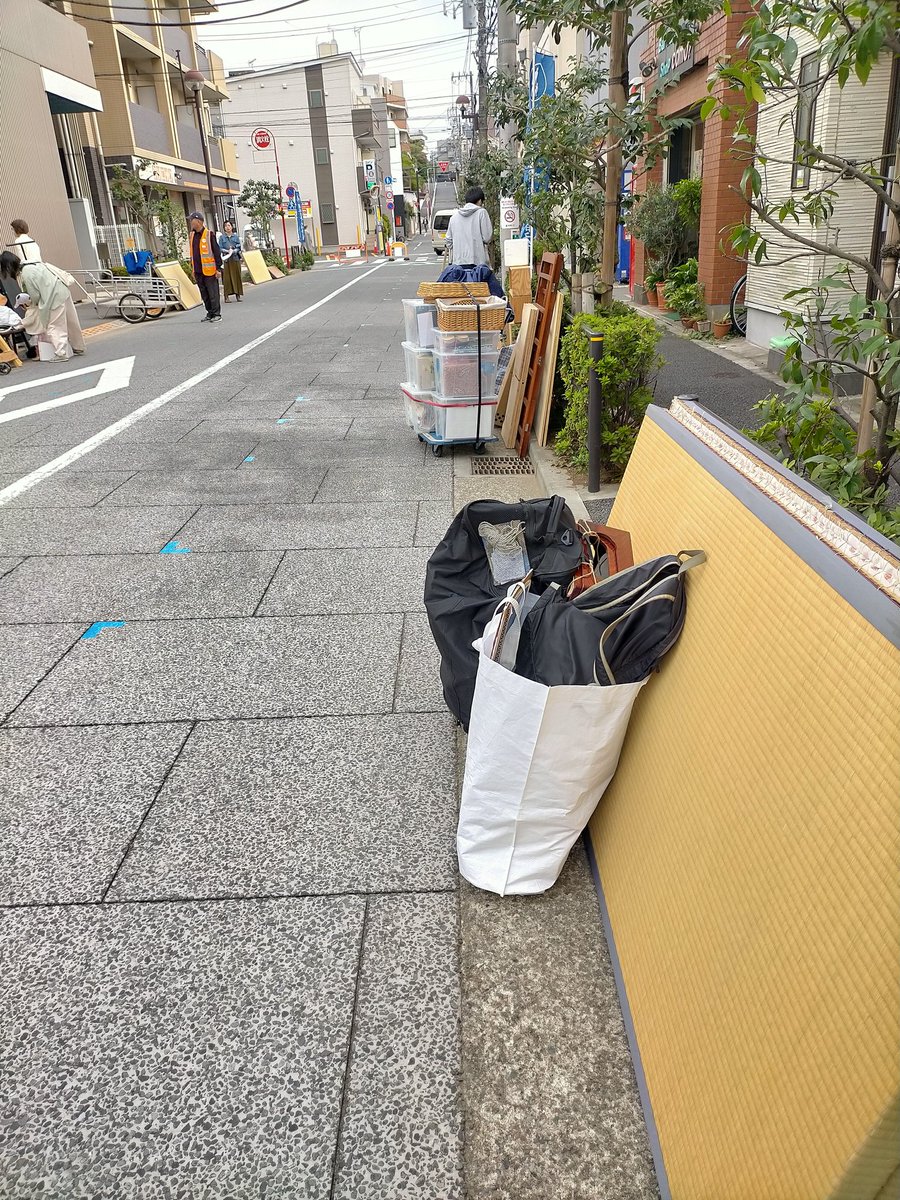 sumipainting's tweet photo. In 1 hour this street will be transformed into Aisomeichi https://t.co/T2sH8iS7Bw