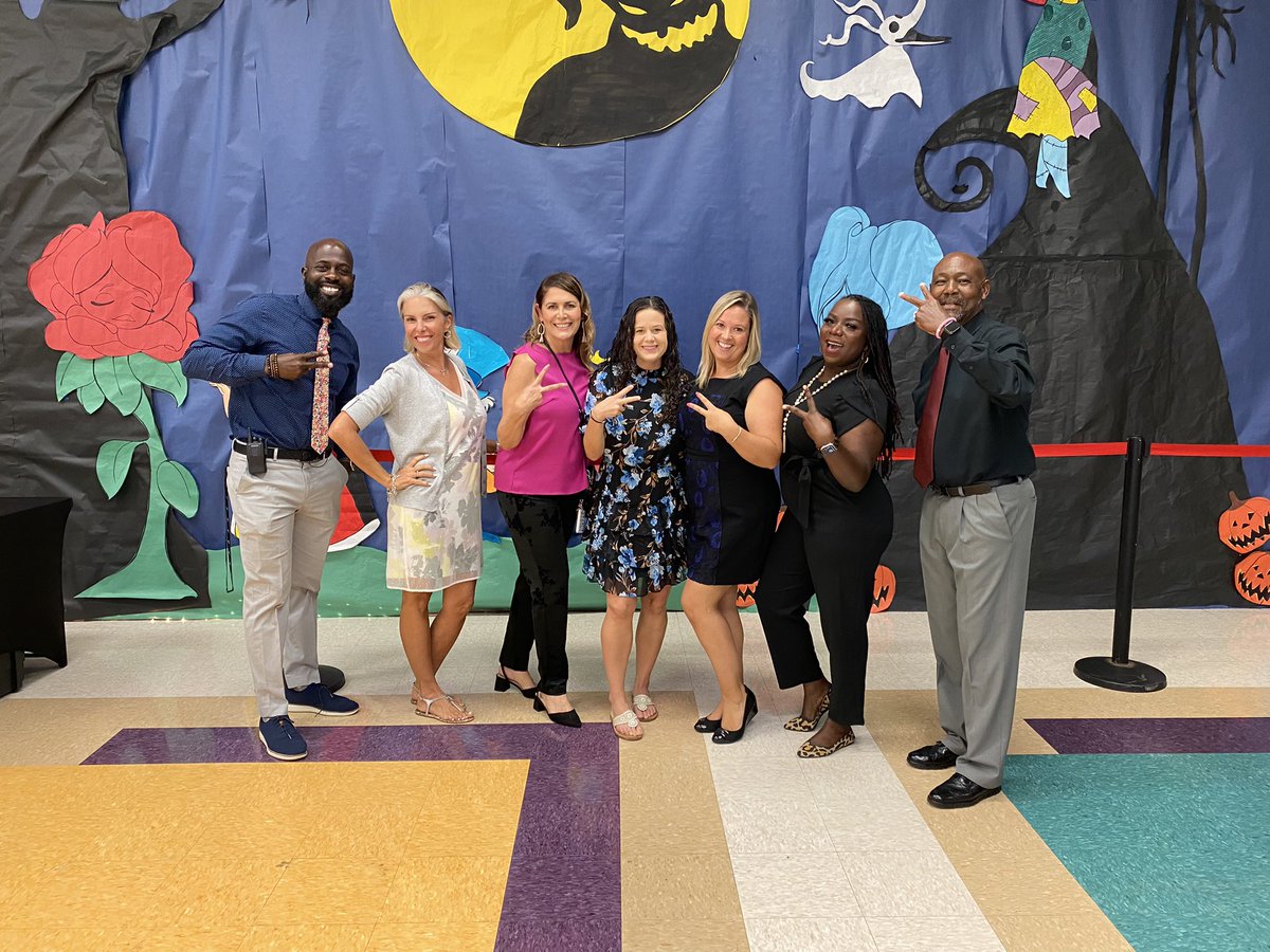 Dream team! Homecoming 2023 💃🏻