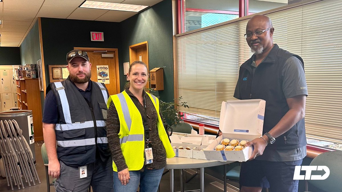 LTD operations staff enjoyed sweet treats today, generously donated by Nothing Bundt Cakes Eugene. Thank you, Bob and Denise Cerince, for your generous donation! Our operators loved the show of support and delicious desserts.