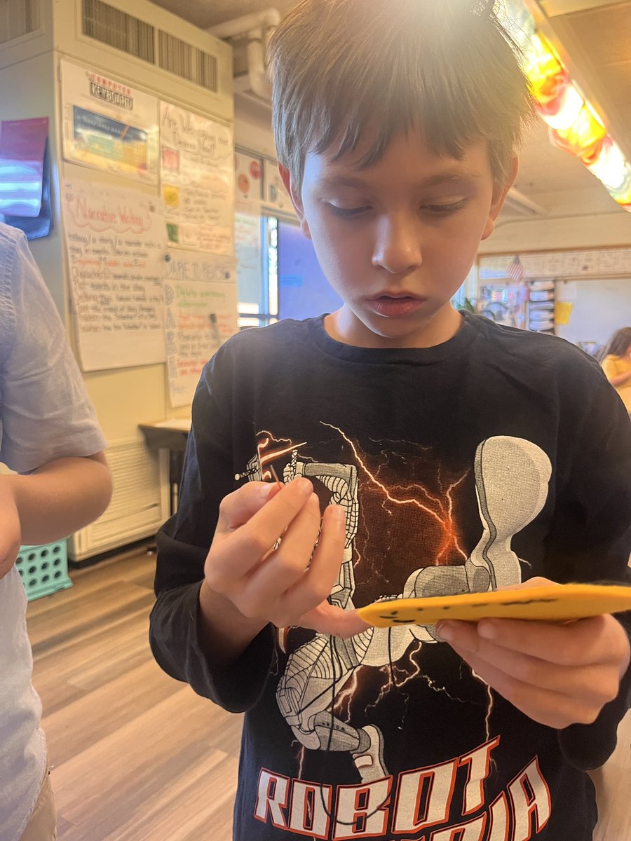 ArtBinghamElem1's tweet photo. So proud of these #binghambluejays 5th grade. They are learning to sew! 🧵🪡It’s been challenging for some but all are persevering! Makes this art teachers heart happy! ❤️🧡💛💚💙💜 https://t.co/FcehSL120V