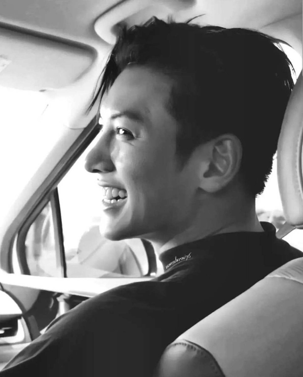 ZombieRust16604's tweet image. 🎮🎮🎮🎮 #편의점샛별이 #JiChangWook #11회예고 #케시 #국민사형투표1차티저