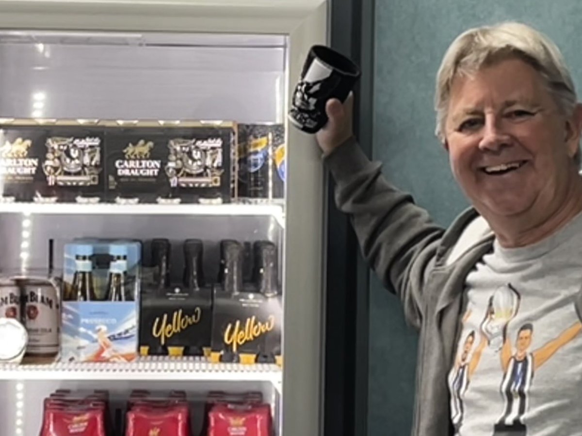 SOCIAL UPDATE- let’s all get back to the club tonight for match reports &amp; a few refreshments. AK has stocked the Shark Bar with a new premium top shelf brew. For a short time only sample this delicious brew 🍺 for just sweet $16 a can. Thursday night’s Barman seemed to enjoy it!