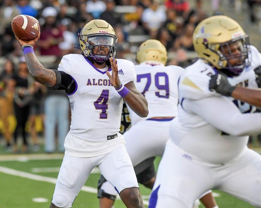 The best QB in the SWAC BCP recruit  ⁦<a href="/IceyAaron/">Aaron Allen</a>⁩ what a season he is having and BCP can’t wait to see the best QB coach in the country get him ready for the next level ⁦<a href="/ArmedDangerQBS/">Armed&Dangerous QB</a>⁩! #BCPKNOWS ⁦<a href="/HBCUGameday/">HBCU Gameday</a>⁩ ⁦⁦@JimNagy_SB⁩