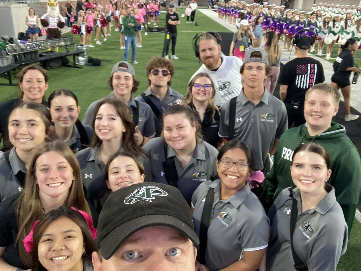 💘Arrow💘 and Coach Smith representin’ tonight!! Beat Boyd! Go…Eagles!!! 🦅🏈🩷<a href="/ProsperEaglesFB/">Prosper Eagles FB</a> <a href="/PISD_Athletics/">ProsperISDAthletics</a> <a href="/ProsperHS/">Prosper High School</a>