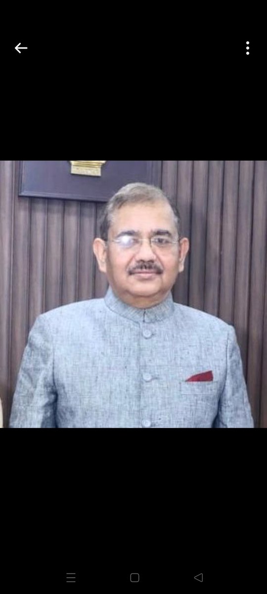 DkSingh39174116's tweet photo. @atulpmail @NitishKumar @yadavtejashwi 
Bpsc TRE candidates se kaha Gaya tha ki Pahle 11-12th ka result diya jayega, fir 9-10th ka aur last me Primary ka... Fir 43*38 ki bat kyon?
Please 11-12th ka result aj release kare jisse humlog ki 2019 se jhel rahe mental trauma se bache. https://t.co/hdV2I8liFY