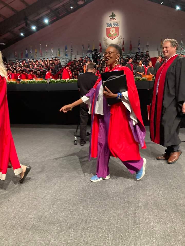 Louis March tweet media