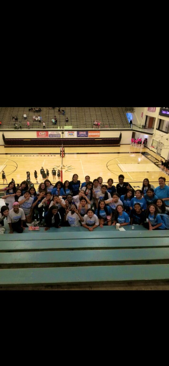 EWMS_athletics's tweet photo. Lady Eagles at BAC supporting Roosevelt Varsity Volleyball! The future looks bright for this special group of young ladies!🏐🦅❤️@NeisdAthletics @VolleyballTR @dataedwhite @edwhiteneisd @fruiz1208 https://t.co/8ITQpNLL4V