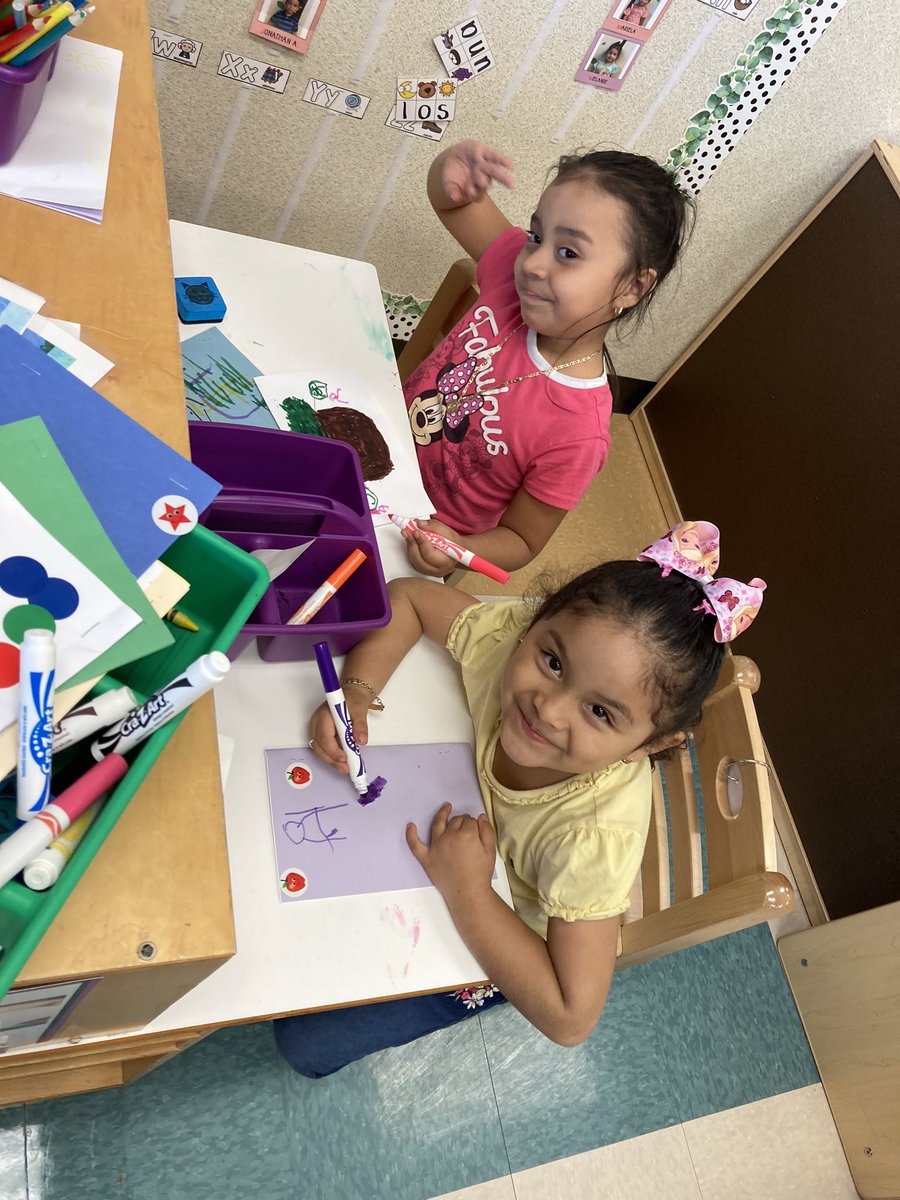 MrsRosa_class's tweet photo. @BBS_Learns we are always having so much fun! https://t.co/q7NbQZ6T59