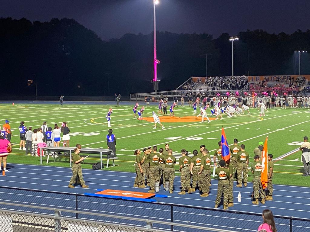 My husband and I had a joyful day at #TuckerHighSchool we are a family! We had a very good meal with the staff. Then, we shared with the students from immersion and had so much fun with Mrs. Hester and her husband. Finally, we saw and enjoyed the football game. #ILoveMySchool 🇺🇲
