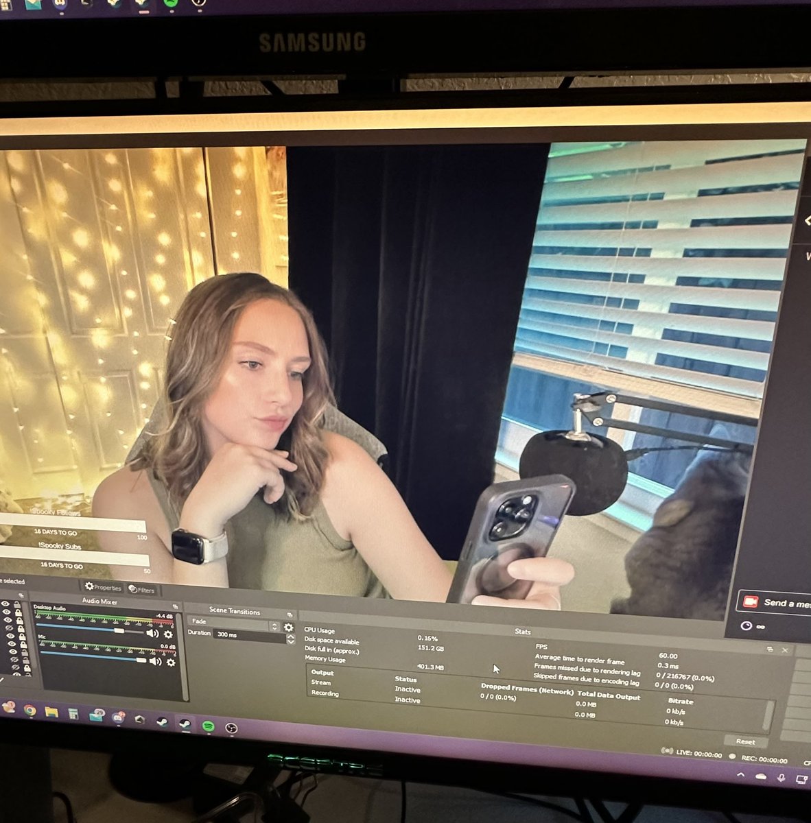 folkerttv's tweet photo. Live now. You know where 😉 https://t.co/k6MJoIjaa6