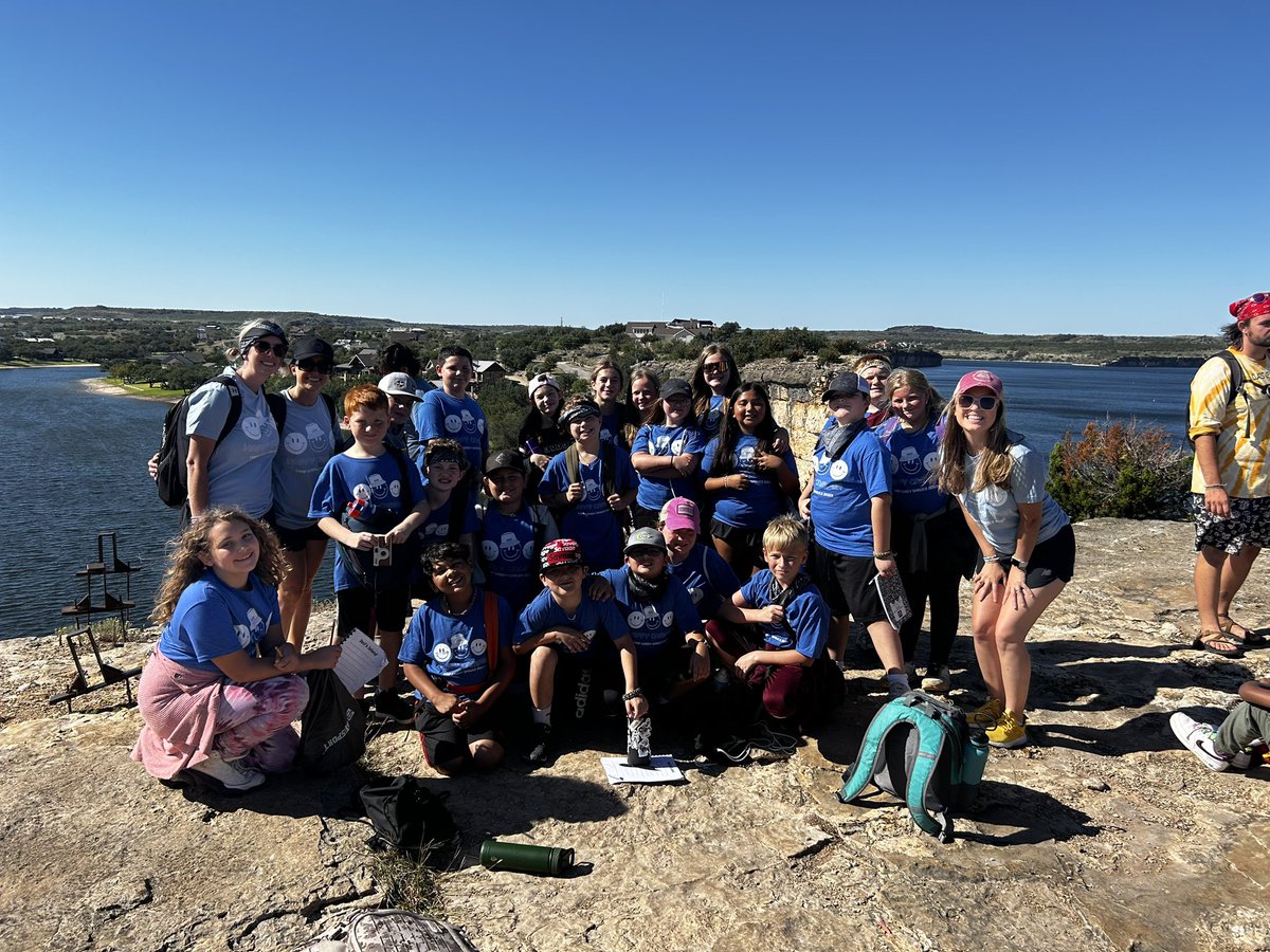 Mrs. Jones tweet media