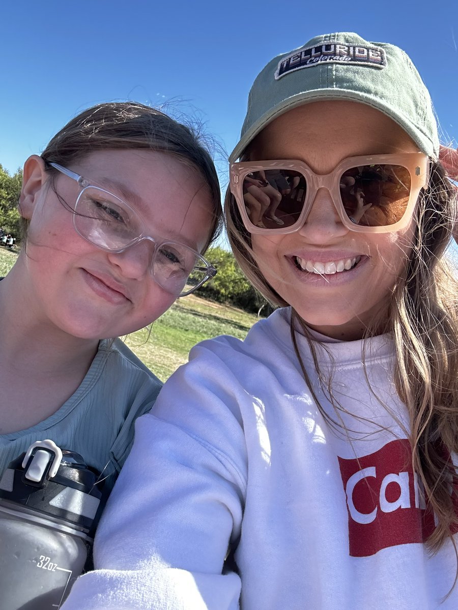 Mrs. Jones tweet media