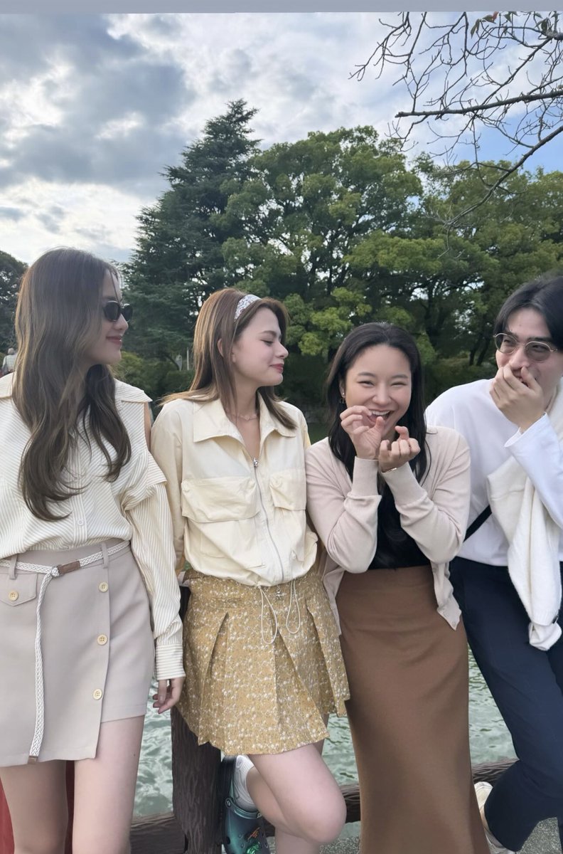 bonffly's tweet photo. I can sense that something important happened before this photo was taken. Just look at Nam and Heng's faces teasing the #susters. 😂🤪 https://t.co/k2SF2Jk1Gn