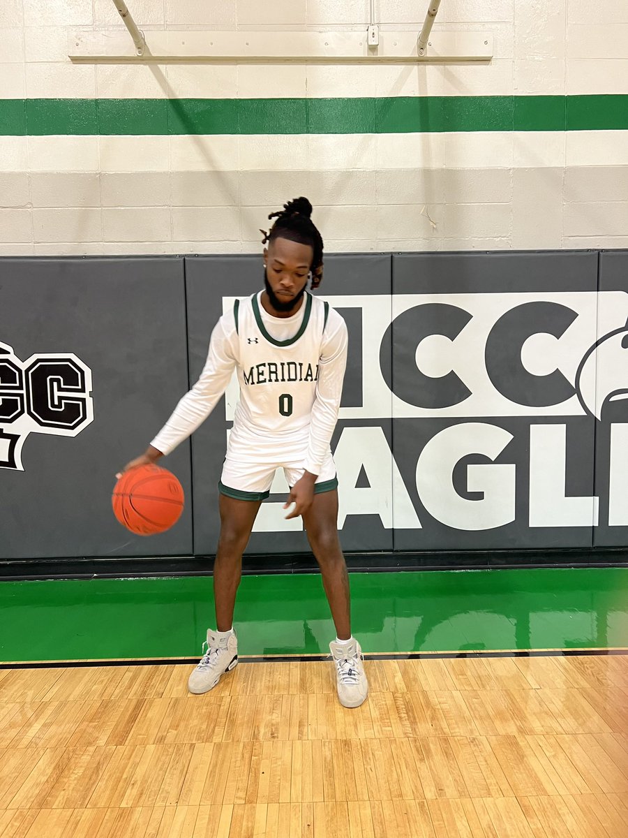 im back! #year1theREDO 🤞🏾