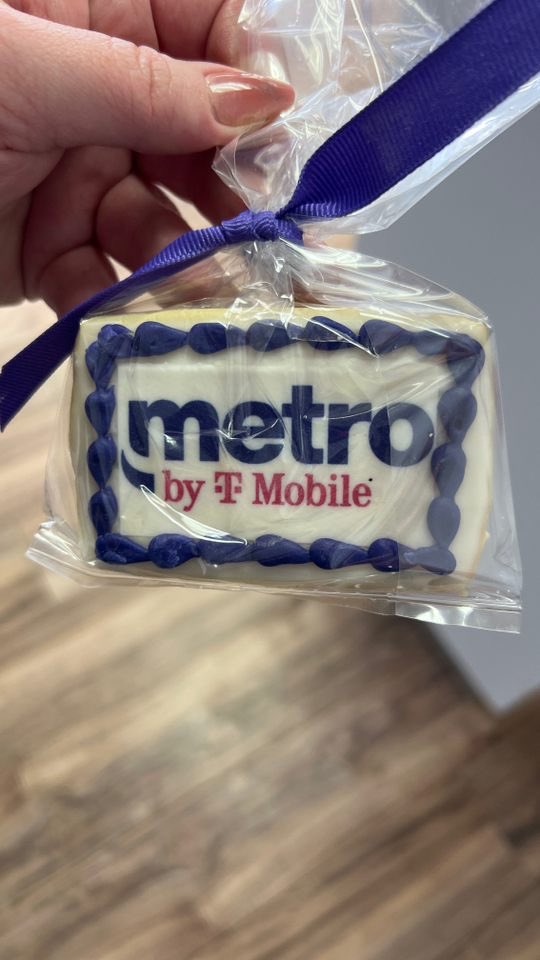 Stacie Llaurado (@staciellaurado) on Twitter photo ๐๐ช Having a 'crumb'tastic time at <a href="/MetroByTMobile/">Metro by T-Mobile</a> Grand Opening in Fife, WA! A few surprises in store, including special branded cookies and an appearance by <a href="/MOViN925/">MOViN 92.5</a>. What a sweet success! ๐ช๐<a href="/JamesLeeWW/">James Lee</a> @AlittleMagenta3 <a href="/gracewang22/">grace wang</a> ๐๐ช Having a 'crumb'tastic time at <a href="/MetroByTMobile/">Metro by T-Mobile</a> Grand Opening in Fife, WA! A few surprises in store, including special branded cookies and an appearance by <a href="/MOViN925/">MOViN 92.5</a>. What a sweet success! ๐ช๐<a href="/JamesLeeWW/">James Lee</a> @AlittleMagenta3 <a href="/gracewang22/">grace wang</a>
