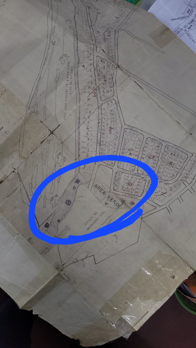 RotelaDiego's tweet photo. @FerchoMaidana @guidogonzalezok Ahí esta la el dibujo del área verde Municipal.. no esta definido por linderos, líneas ni se identifica sus dimensiones en cada parte... para definir es imprescindible practicar una mensura administrativa https://t.co/kg5lRUyQ2P