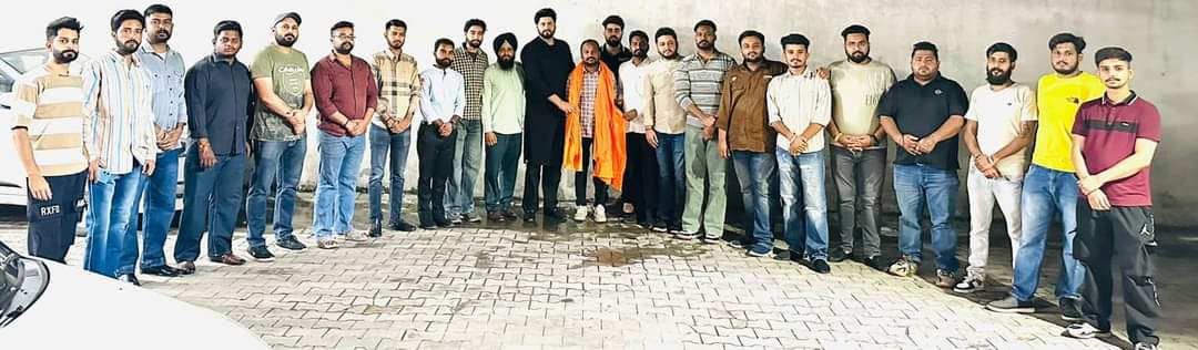 ADV_RAHUL_PUHAL's tweet photo. Ludhiana youth congress orgnised  “Youth Jodo Booth Jodo”  programme at Ludhiana.

#YouthJodoBoothJodo

@Allavaru  @srinivasiyc @AjayChhikara9 @mohit_mohindra @IYC @ndtvindia 
@IYCPunjab https://t.co/dY8wky6c7r