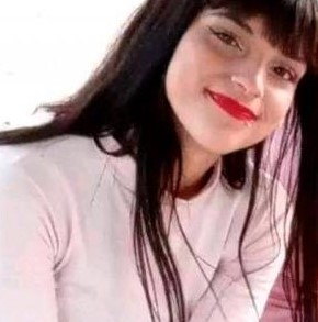desaparecidaorg's tweet image. Brisa Milagros Flores tenía 16 años, LA MATARON !!! en José C. Paz, Buenos Aires, la drogaron, la violaron y la mataron a golpes, fue llevada al hospital Mercante con hundimiento de cráneo y no pudo sobrevivir. No hay detenidos. Basta de femicidios!! #Justicia QEPD Brisa😔💜