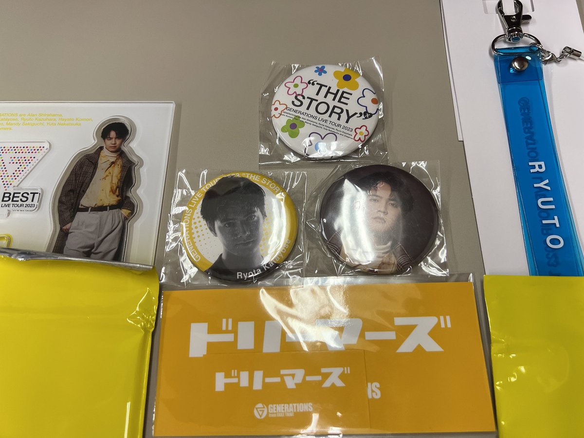LDH_exgenermpg's tweet photo. GENERATIONS THE STORY 
ガチャ ストラップ アクスタ 交換求めてます　

譲→画像のもの
数原龍友　片寄涼太

求→佐野玲於　白濱亜嵐
※同種じゃなくても可

ザベス新潟現地のみで考えております🙇‍♀️

ジェネ　GENE ザスト
ピンバッジ 缶バッジ フォトカード  ステッカー https://t.co/FMRaYaoGst