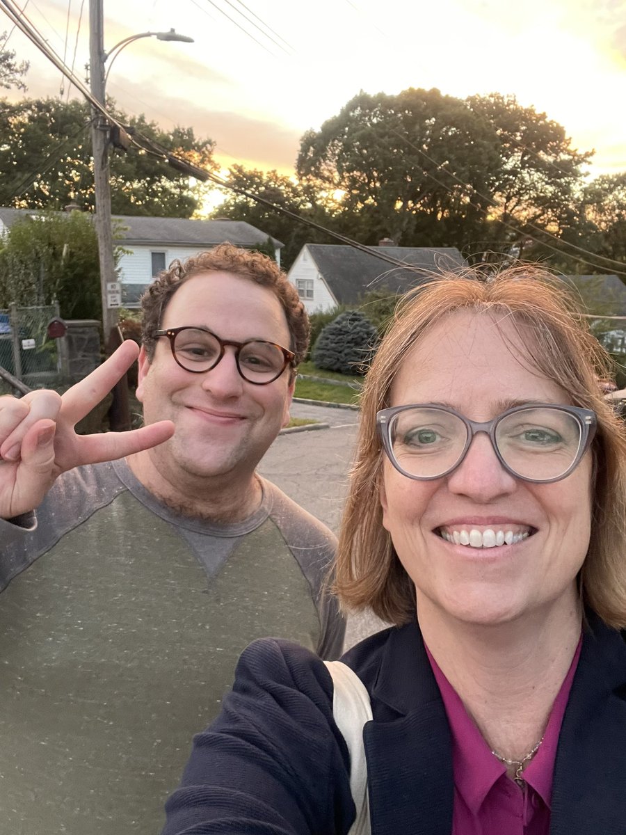 andydl321's tweet photo. Campaigning with my friend @electruthwalter for the 15th district for Westchester County Legislator in Yonkers, Bronxville and Eastchester! Running to unseat the only maga republican on the Board good luck Ruth! #Flipthe15th #VoteRuth https://t.co/wqDZGrGHGV