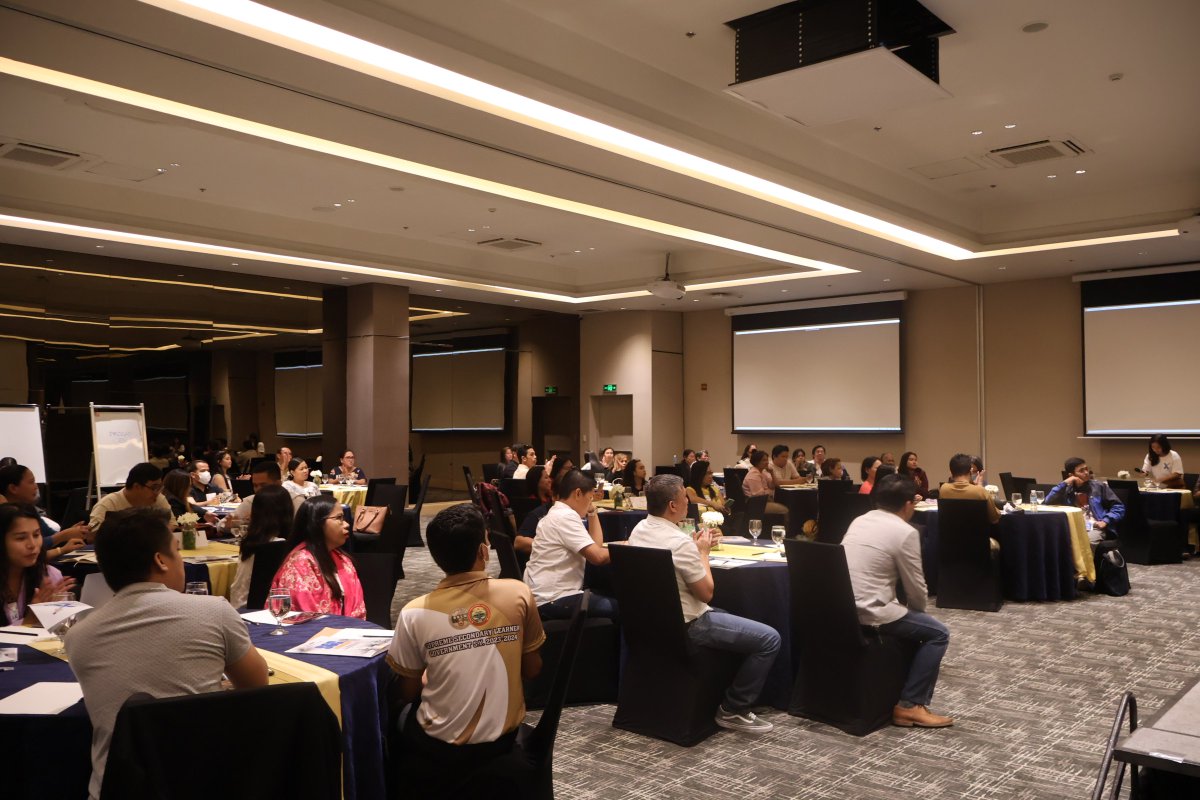 MultiplyEdPH's tweet photo. HAPPENING NOW | Mabuhay, Cebu X-Ed education champions and visionaries! The #XEdSGCCebu has officially commenced.
Joining us today are school governance councils composed of ten schools both from Cebu City and Cebu province.
#MultiplYEd https://t.co/fZpp61FgB9