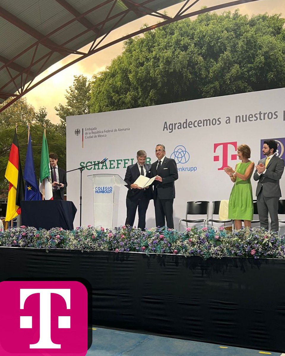 TSystemsMX's tweet image. Gracias a la @AlemaniaMexi y al Excmo. Sr. Wolfgang Dold por invitarnos a celebrar “El Día de la Unidad Alemana en Puebla”.
Fortaleciendo lazos de amistad.
#LetsPowerHigherPerformance #TSMX #friendship #peoplemakeithappen