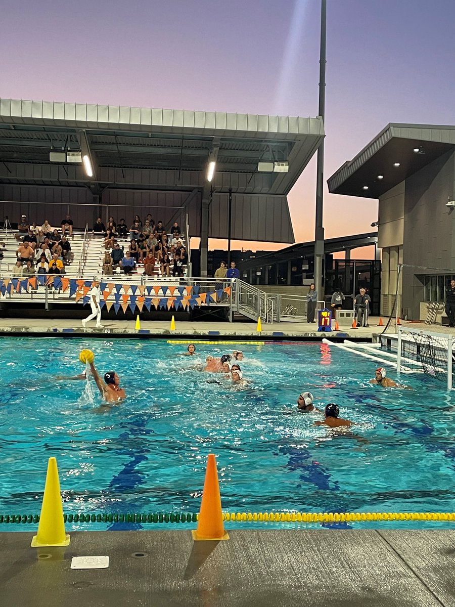 Doesn't the Aquatics Pavilion look nice under the lights?!?!?! Looks even better after the men's team topped Westcliff University, 16-13! Great job guys!! <a href="/orangecoast/">Orange Coast College</a>