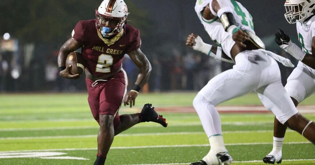 GDPsports's tweet photo. No. 2 Mill Creek exacts revenge on No. 1 Buford in nationally ranked showdown @millcreekhawk @mcfootballcoach #GwinnettFB https://t.co/xSUXwg8Pda https://t.co/IrRRYgAQUJ